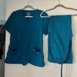 3 Cherokee Scrub Sets